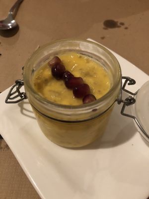 Postre de mango y chia at Sesamo in Barcelona