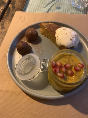 Degustación de postres! at Sesamo in Barcelona