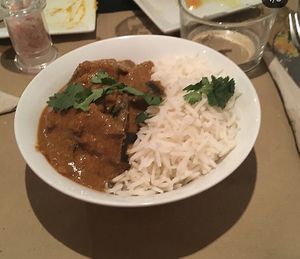 Curry de berenjena at Sesamo in Barcelona