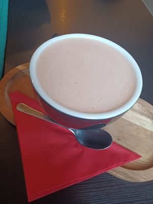 Hot chocolate with oat milk at Vintage Coffee in Brno