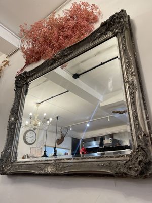 Decor  at Meo Cafe in Brighton