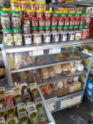 Items for sale at Đại Bi 6 in Ho Chi Minh City