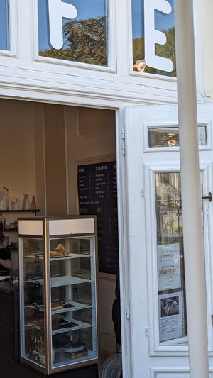 minimalist but really cozy interior at Café Pohovka in Karlovy Vary