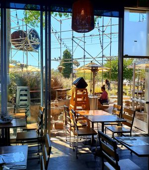 outside seating at Seabirds Kitchen - The LAB in Costa Mesa