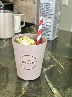 Matcha latte w/ ice creamm  at THE GREEN - Vegan Cakes in Nuremberg