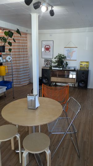 Espace intérieur at Saison Deli in Rimouski
