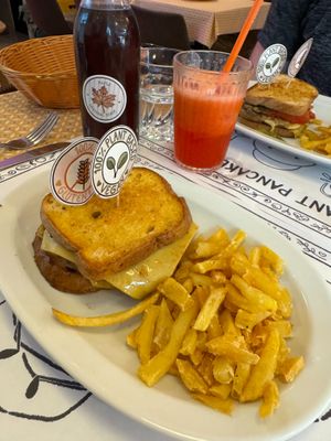  at La Desayuneria in Valencia