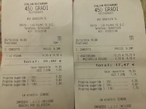 Receipt, original and "clarifying" one. Good luck making sense of them. at 450Gradi in Gran Canaria