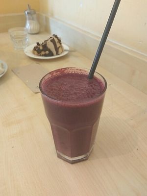 Deep Purple shake at Goodies Berlin - Friedrichshain in Berlin