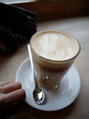 Caramel oatly latte at Goodies Berlin - Friedrichshain in Berlin