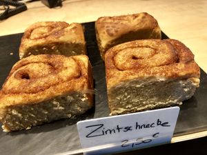 cinnamon rolls at Goodies Berlin - Friedrichshain in Berlin