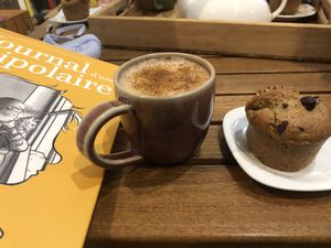Chaï latte et muffin  at L'Interstice in Besancon