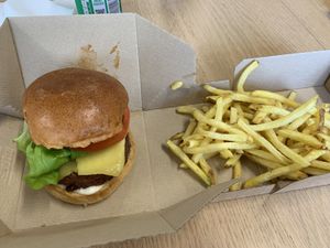 Beyond ‘cheese’ burger and skinny friess  at Gourmet Burger Kitchen in Liverpool