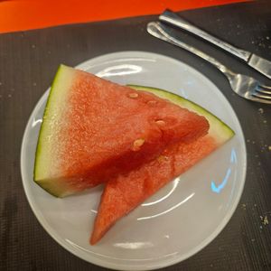 Fruit van de dag at Mesón de la Tortilla in Pamplona