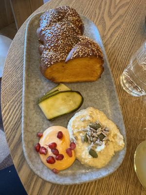 Phenomenal twist bread appetizer  at Dip Honest Food - Annecy  in Annecy