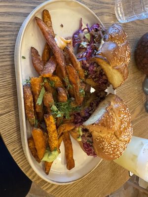 Twist “burger”   at Dip Honest Food - Annecy  in Annecy