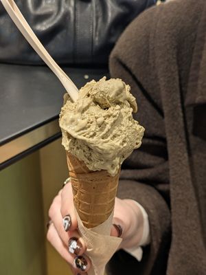 Helado pistacchio 3.8 € at Cortese in Florence