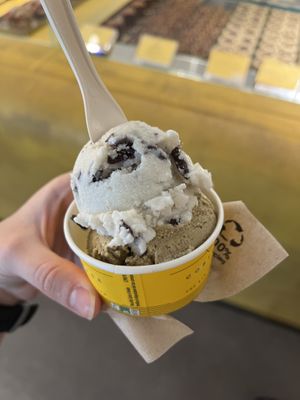 pistachio and coconut stracciatella  at Cortese in Florence