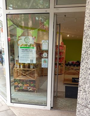 outside at Valere Vita in Aachen