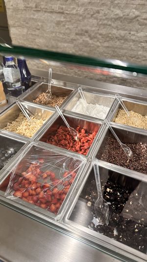 Toppings and saucees  at The Sundae Society in Istanbul