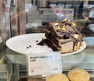 Vegan peanut chocolate cake  at Goodies Berlin - Schlachtensee in Berlin