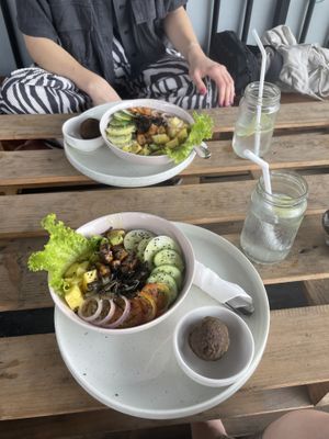 Poke Bowl and Lemon Soda   at Organica Lounge Kandy in Kandy