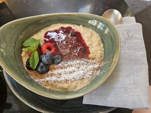  at Elias Coffee Shop in Vienna