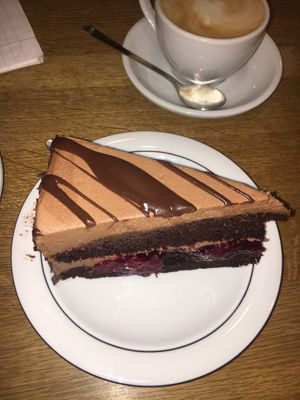 chocolate cream cherry cake at Goodies Berlin - Globetrotter - Maybe closed in Berlin