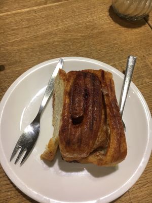 cinnamon roll  at Goodies Berlin - Globetrotter - Maybe closed in Berlin