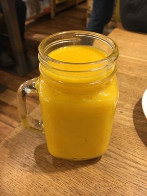 smoothie with mango at Goodies Berlin - Globetrotter - Maybe closed in Berlin