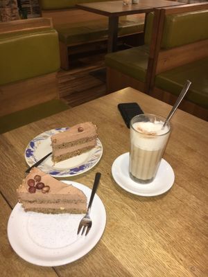 cakes and coffee at Goodies Berlin - Globetrotter - Maybe closed in Berlin