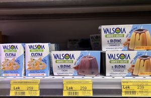 Cooking cream, puddings  at Conad in Vlora