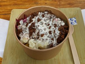 Ensalada de soya BBQ, con veganesa, choclo, coliflor, beterraga, lechuga, palmitos at Vita La Barra Saludable Antofagasta in Antofagasta