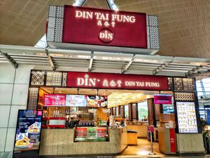 Shop front at KUL - DIN by Din Tai Fung (鼎泰丰) - T1 in Sepang