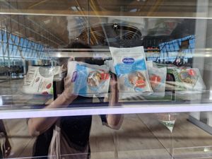 Maquina expendedora zona H de salidas at MAD - Máquina Expendedora - T4 in Madrid