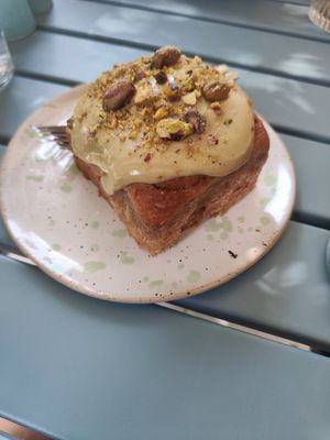 Cinnamon roll with pistachio at Rubik's in Thessaloniki