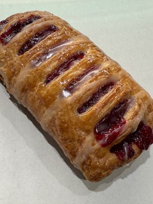 vegan cherry danish  at backWERK - Hachmannplatz in Hamburg