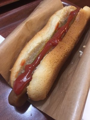 Hotdog at VG in Paris