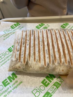 Taco at Veganil in Paris