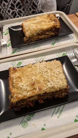 Lasagna at Veganil in Paris