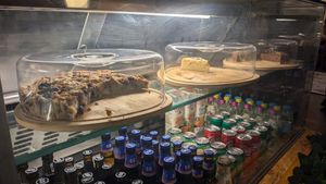 Non-vegan cakes at Wine Not? in Terceira