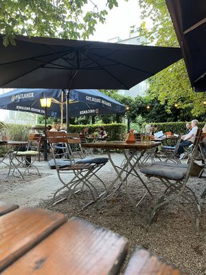 Outdoor seating  at Wirtshaus im Braunauer Hof in Munich