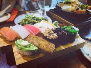 Plant sushi at Teng Bespoke Vegetarian Restaurant - 藤 in Central Singapore