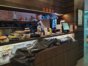Cashier counter at Teng Bespoke Vegetarian Restaurant - 藤 in Central Singapore