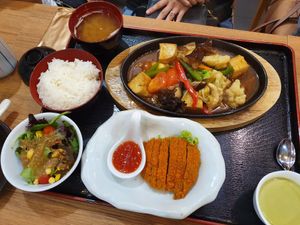 Tofu and vegetables set at Teng Bespoke Vegetarian Restaurant - 藤 in Central Singapore