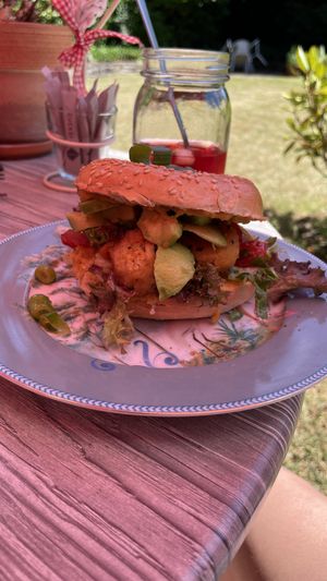 Avocado-Falafel Bagel 🥯 🥑   at Café Wolke 7 in Neuwied