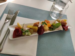 Tagliere di formaggi e affettati veg at La Casina di Alice in Livorno