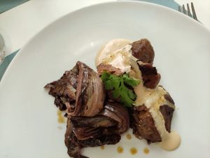 Seitan con crema di arachidi e radicchio at La Casina di Alice in Livorno