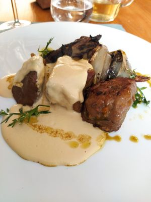 Seitan with radicchio and nuts cream at La Casina di Alice in Livorno