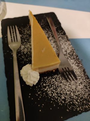 Cheesecake al limone at La Casina di Alice in Livorno